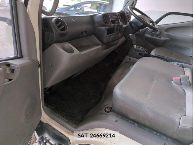 Hino DUTRO 2014-10 7271833-2