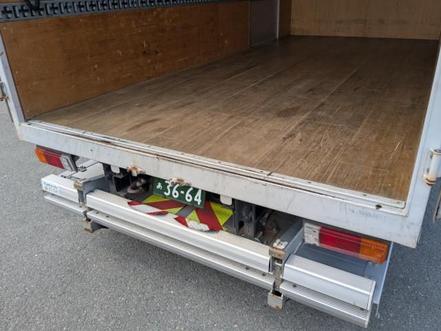 Hino DUTRO 2021-01 7306666-18