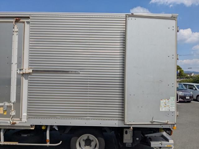 Hino DUTRO 2021-01 7306666-8