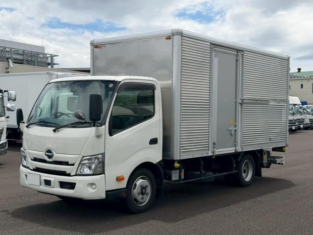 Hino DUTRO 2022-03 7306664-0