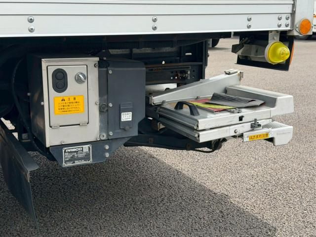 Hino DUTRO 2022-03 7306664-22