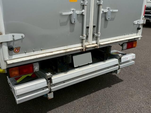 Hino DUTRO 2022-03 7306664-23