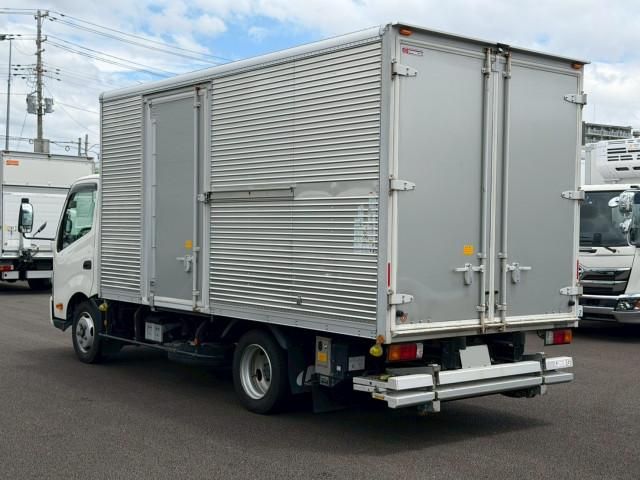 Hino DUTRO 2022-03 7306664-5