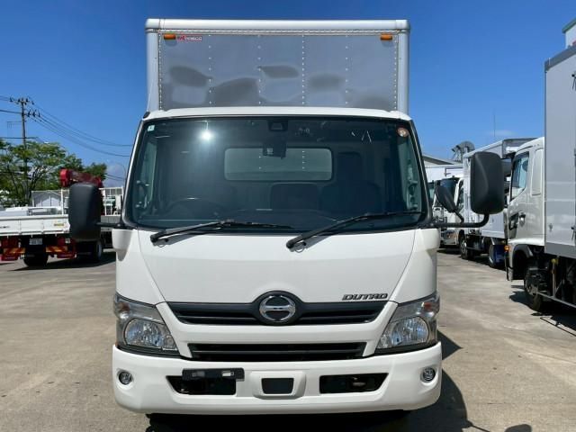 Hino DUTRO 2018-01 7306667-1