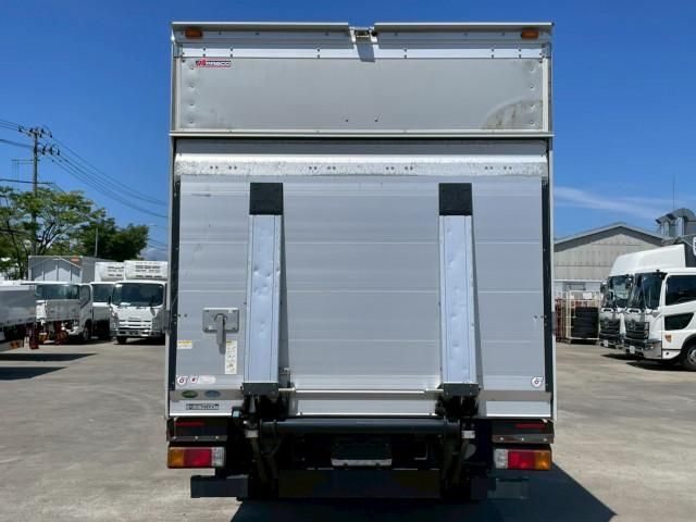 Hino DUTRO 2018-01 7306667-4