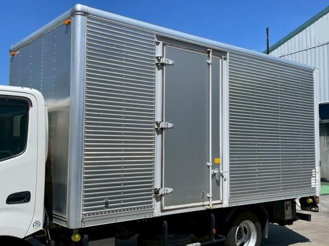 Hino DUTRO 2018-01 7306667-6