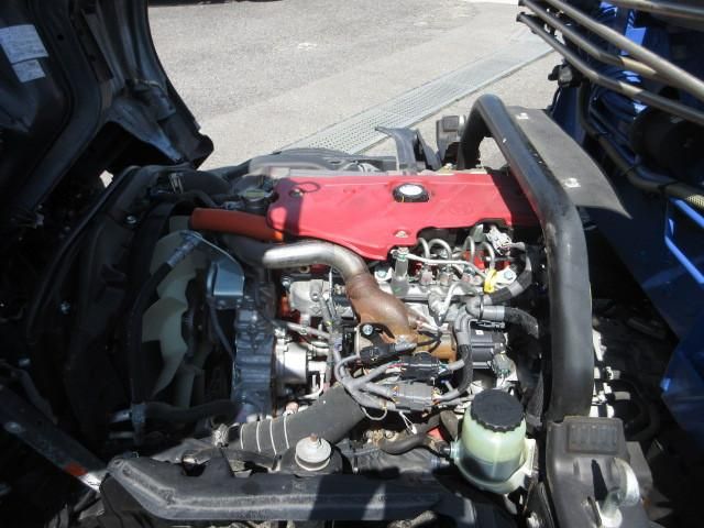 Hino DUTRO 2022-03 7306663-24