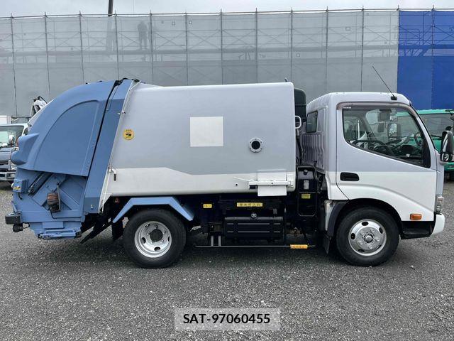 Hino DUTRO 2017-11 7326801-2