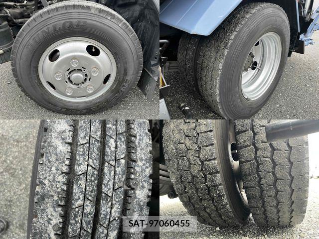 Hino DUTRO 2017-11 7326801-29