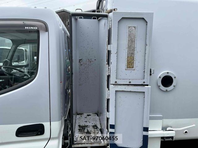 Hino DUTRO 2017-11 7326801-6