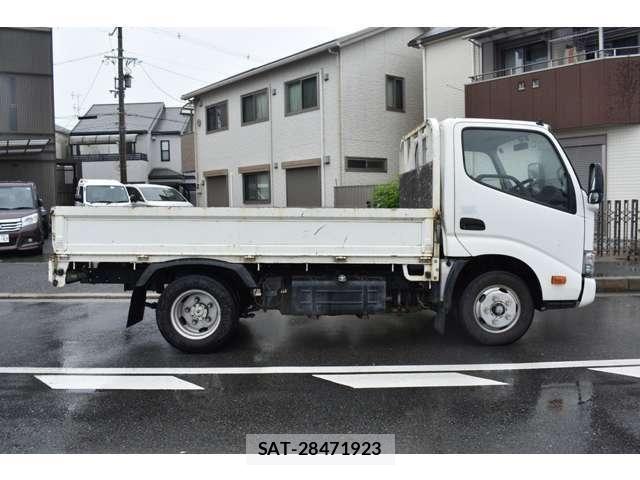Hino DUTRO 2016-08 7326806-19