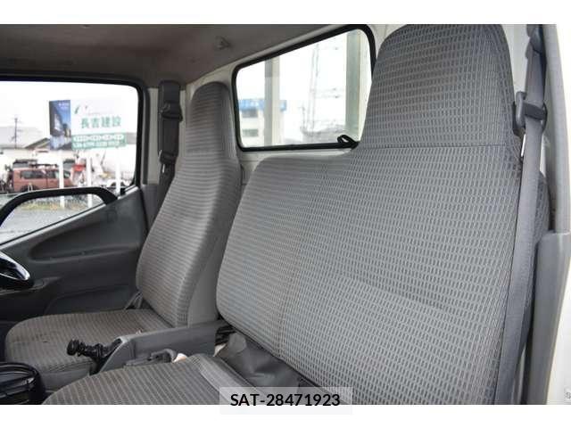 Hino DUTRO 2016-08 7326806-27