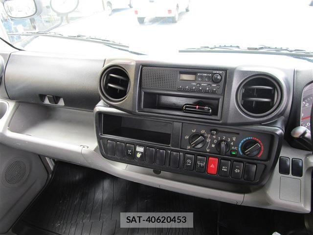 Hino DUTRO 2013-12 7326802-10