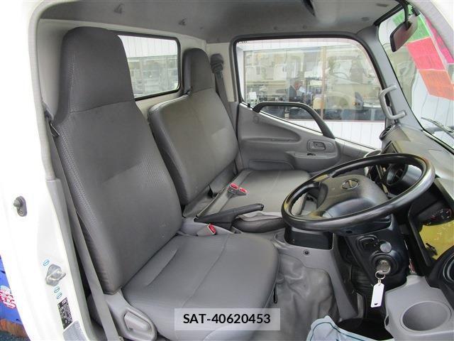 Hino DUTRO 2013-12 7326802-13