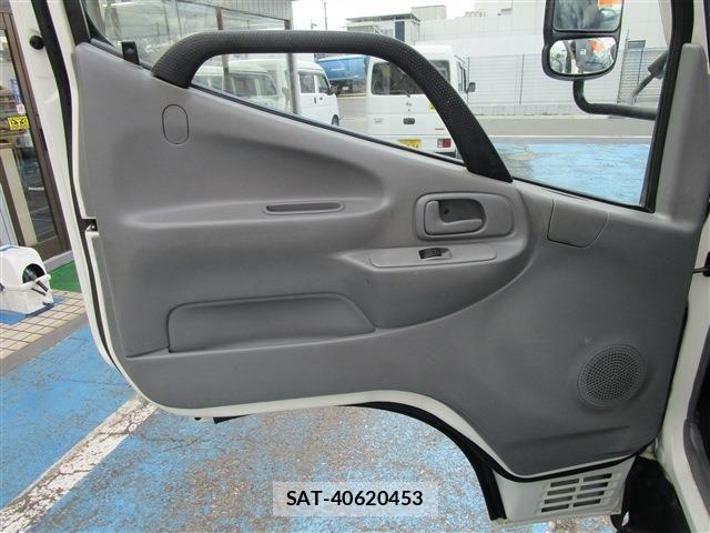 Hino DUTRO 2013-12 7326802-21