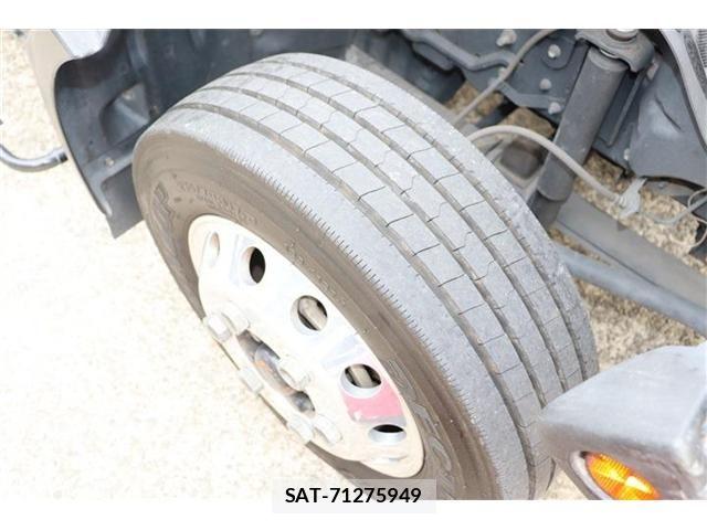 Hino DUTRO 2021-03 7326803-12