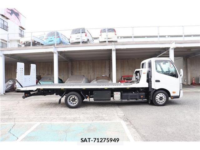 Hino DUTRO 2021-03 7326803-4