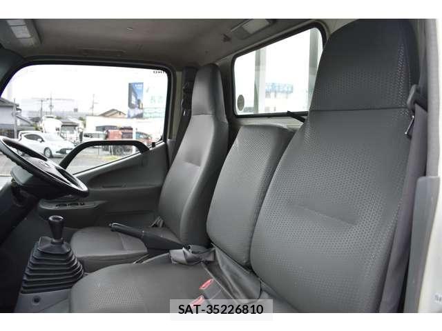Hino DUTRO 2012-09 7326804-12