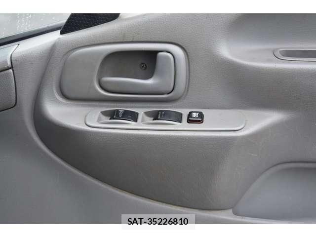 Hino DUTRO 2012-09 7326804-8