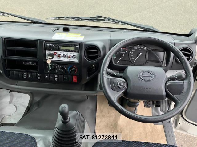 Hino DUTRO 2025-05 7357580-19