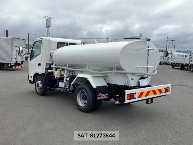 Hino DUTRO 2025-05 7357580-3