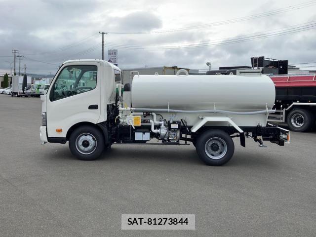 Hino DUTRO 2025-05 7357580-4