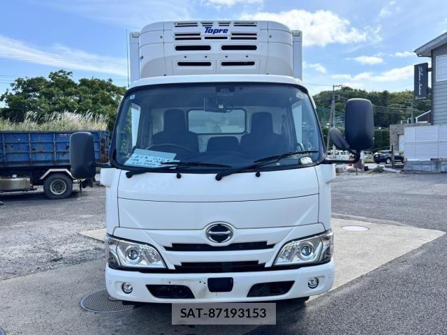Hino DUTRO 2020-02 7357592-1
