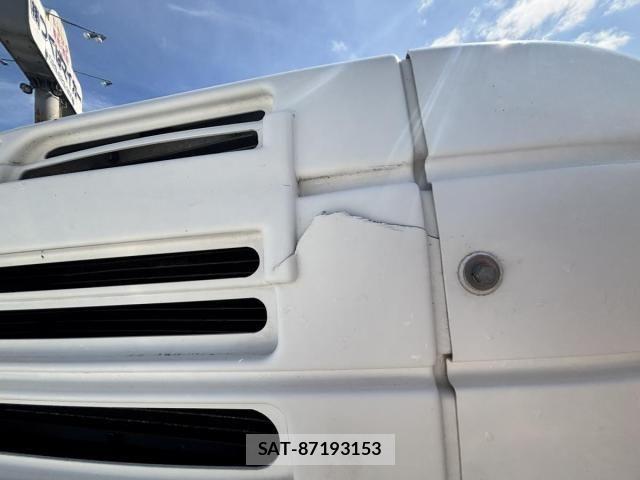 Hino DUTRO 2020-02 7357592-23