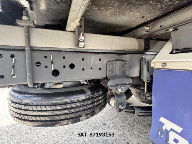 Hino DUTRO 2020-02 7357592-26