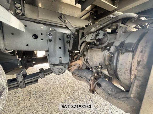 Hino DUTRO 2020-02 7357592-29