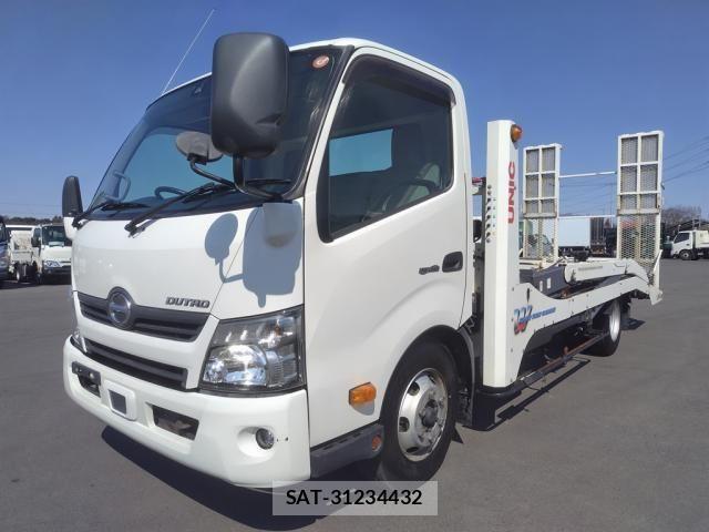 Hino DUTRO 2019-08 7357578-0