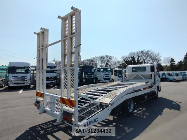Hino DUTRO 2019-08 7357578-2
