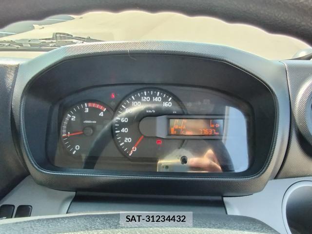 Hino DUTRO 2019-08 7357578-29
