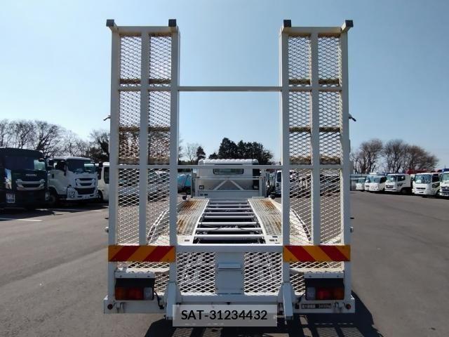 Hino DUTRO 2019-08 7357578-4