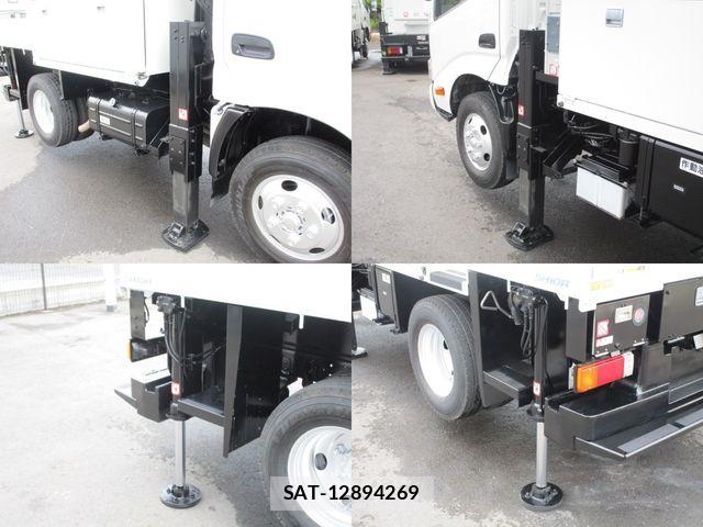 Hino DUTRO 2017-12 7357586-15