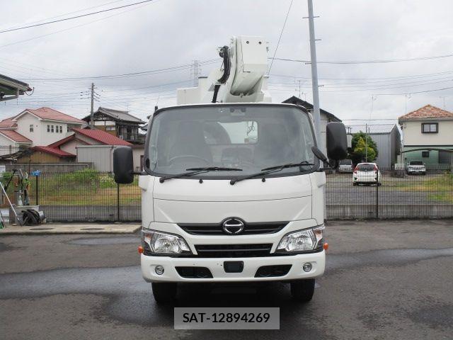 Hino DUTRO 2017-12 7357586-6