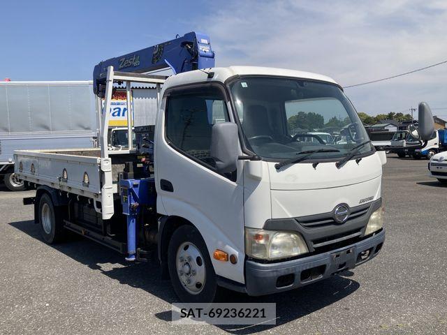 Hino DUTRO 2012-09 7357590-0