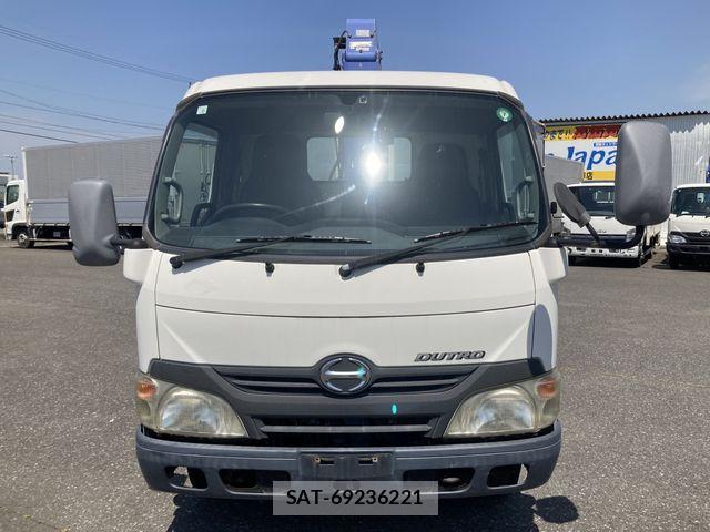Hino DUTRO 2012-09 7357590-20