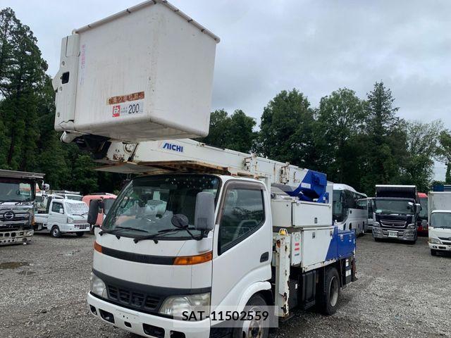Hino DUTRO 2007-04 7357597-0