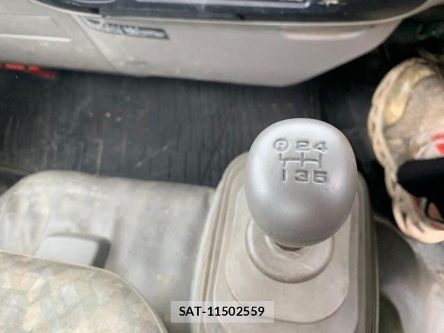 Hino DUTRO 2007-04 7357597-13