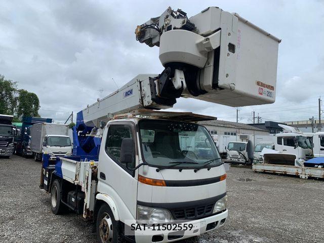 Hino DUTRO 2007-04 7357597-1