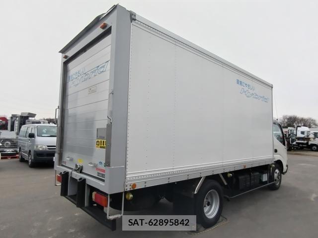 Hino DUTRO 2009-03 7357593-2