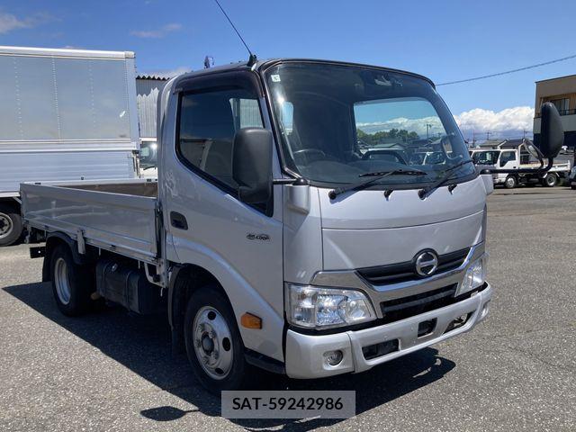 Hino DUTRO 2019-05 7357591-0