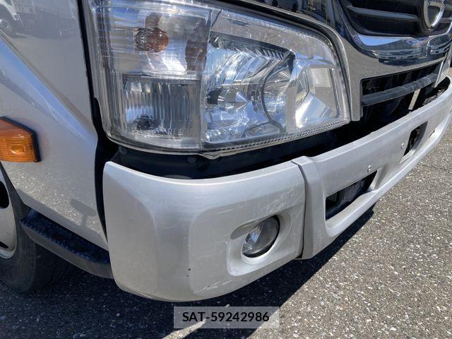Hino DUTRO 2019-05 7357591-10