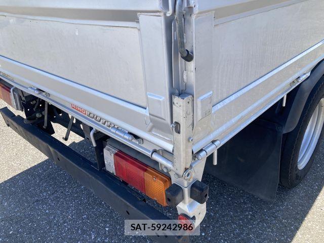 Hino DUTRO 2019-05 7357591-16