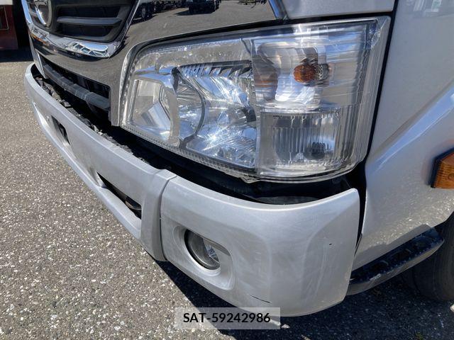 Hino DUTRO 2019-05 7357591-27
