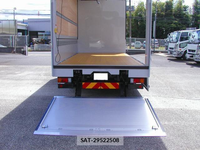 Hino DUTRO 2025-11 7357582-9