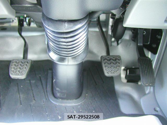 Hino DUTRO 2025-11 7357582-28