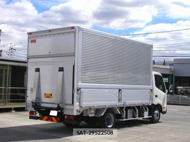 Hino DUTRO 2025-11 7357582-3