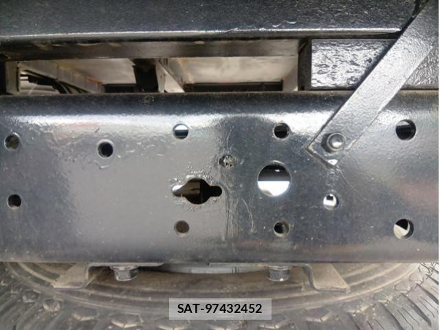 Hino DUTRO 2019-04 7357588-8